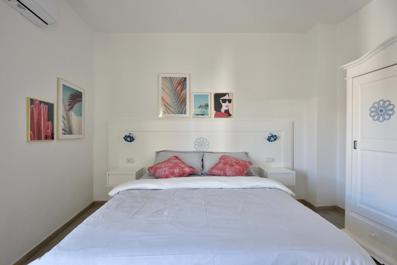 Inah Rooms Dorgali Bagian luar foto