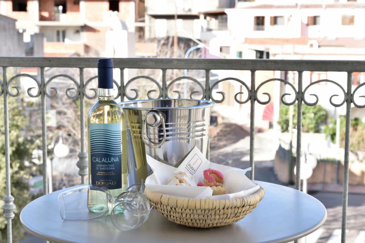 Inah Rooms Dorgali Bagian luar foto