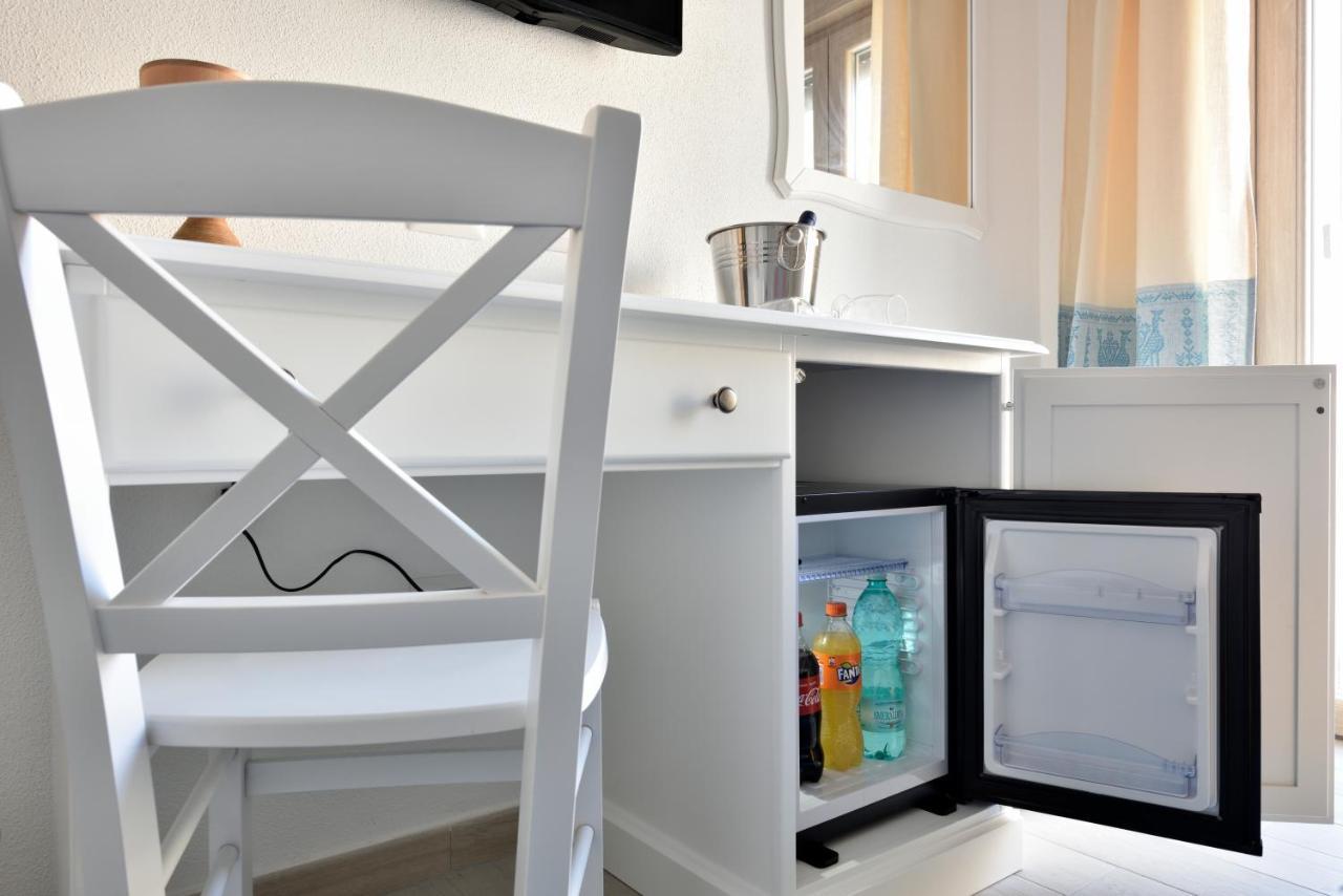 Inah Rooms Dorgali Bagian luar foto