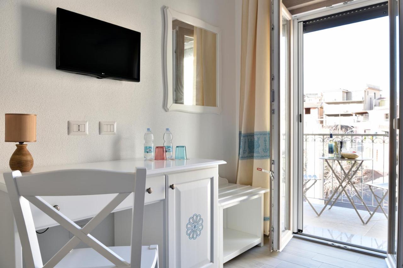 Inah Rooms Dorgali Bagian luar foto