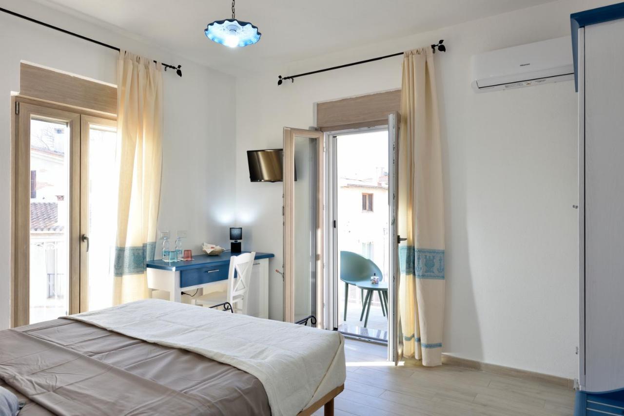Inah Rooms Dorgali Bagian luar foto