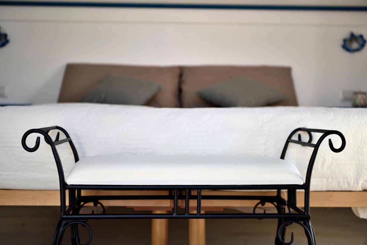 Inah Rooms Dorgali Bagian luar foto